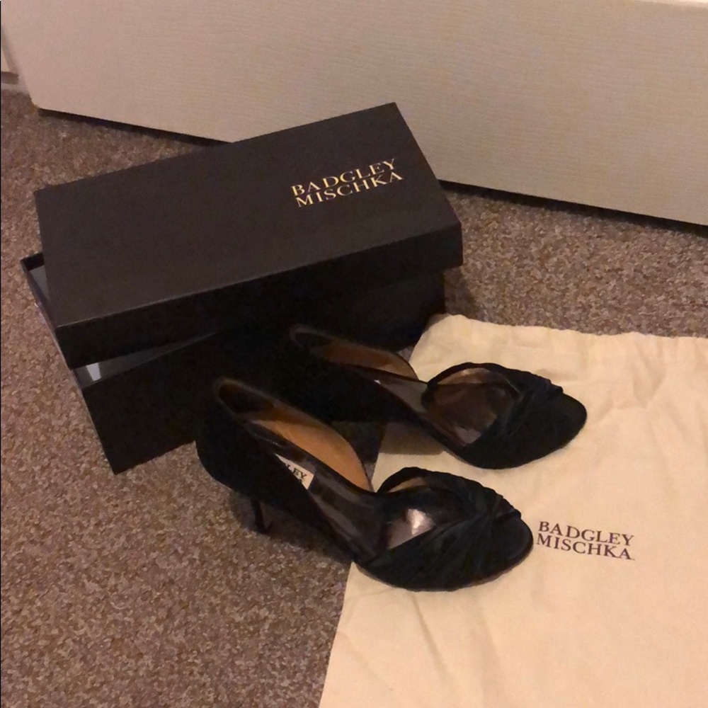 Badgley Mischka black heels
